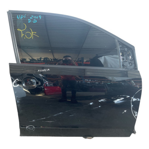 Porta Dianteira Direita Up! 4p 2014 A 2021 (avaria)