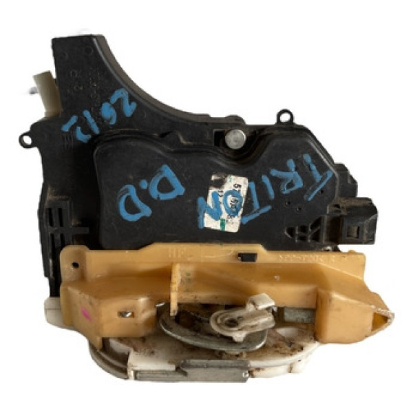 Fechadura Porta D. Dir Triton Dakar Lancer \\17 Outlander \\13