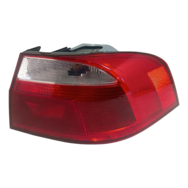 Lanterna Traseira Direita Voyage G6 G7 (canto)