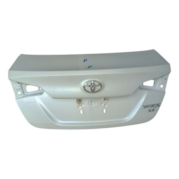 Tampa Traseira Yaris Sedan 2019/ (detalhe)