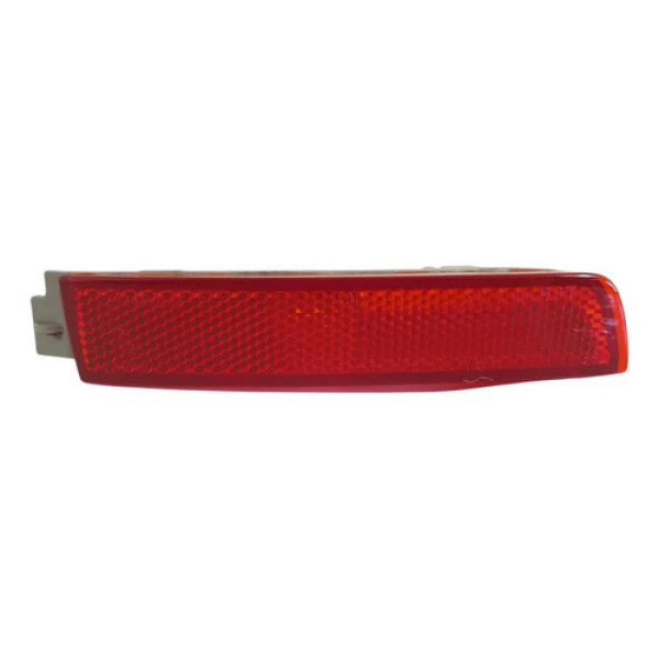 Lente Refletor Parachoque Traseiro Esquerdo Kicks 17 A 2021 Vermelho