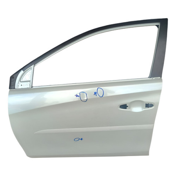 Porta Dianteira Esquerda Yaris 2019 2020 2021/ (detalhe)